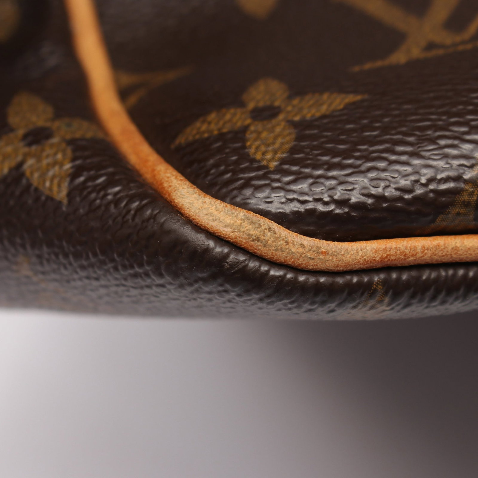 Louis Vuitton Batignolles Vertical - 7