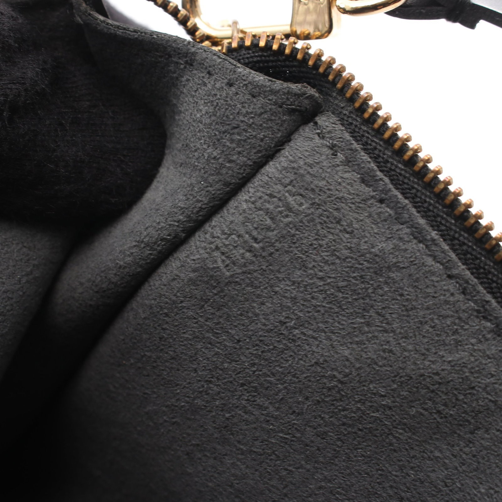 Louis Vuitton Pochette Accessoires - 5