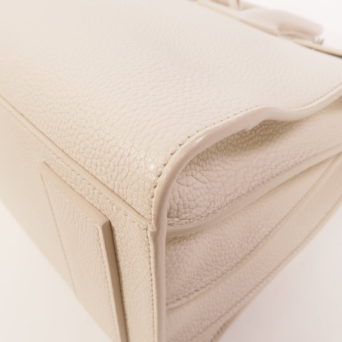 Saint Laurent Sac de Jour White - 16