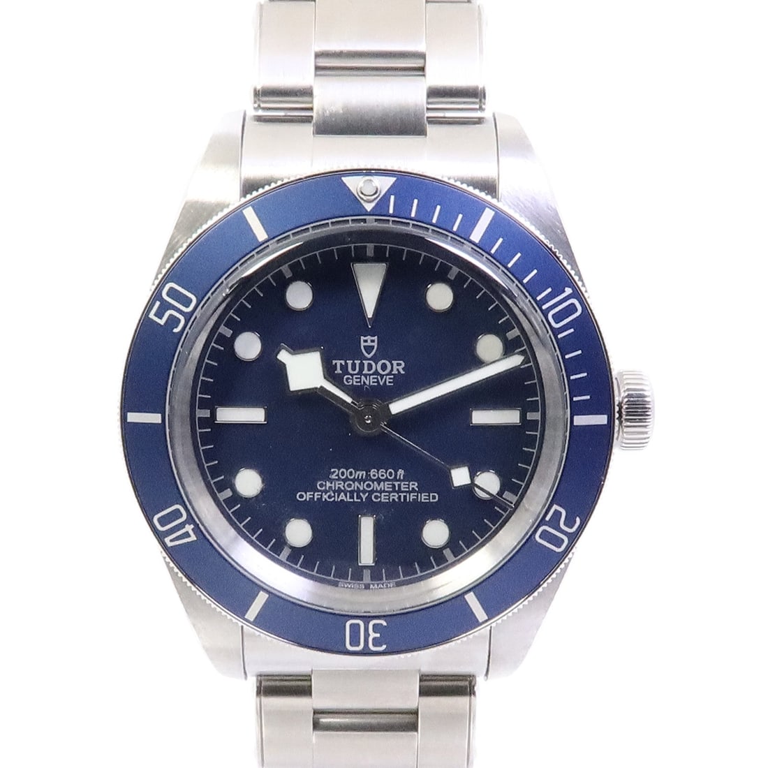 Tudor BlackBay 1958 79030B Automatic Watch: Automatic stainless steel watch with blue color. Ref. 79030B, 39mm case, 15-20mm band, max wrist 20cm. Includes storage box and guarantee.