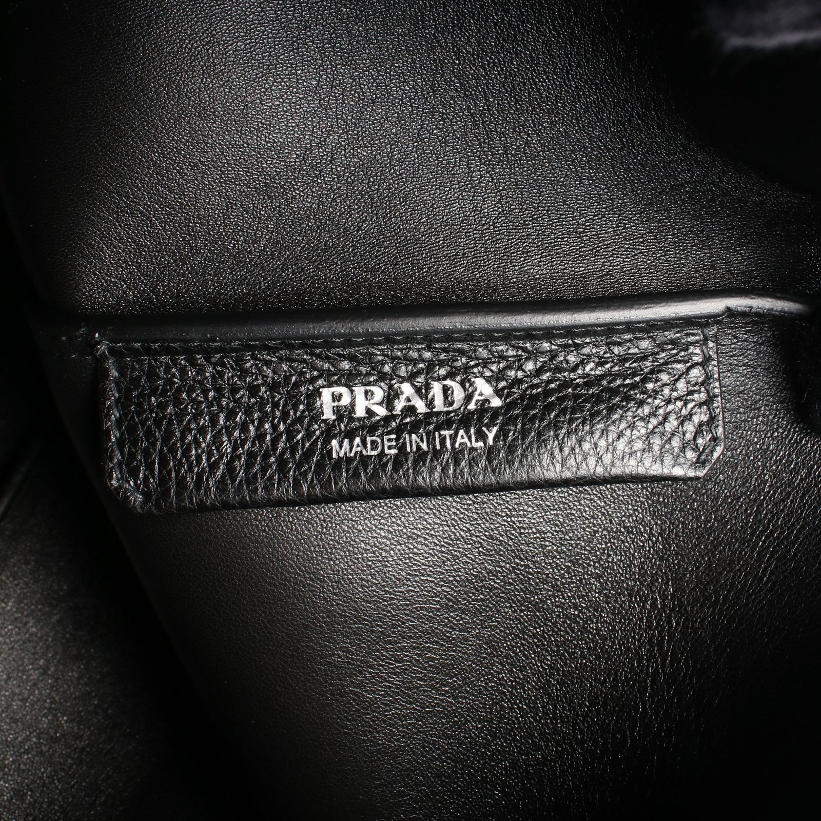 Prada Medium Tote Leather Black - 4