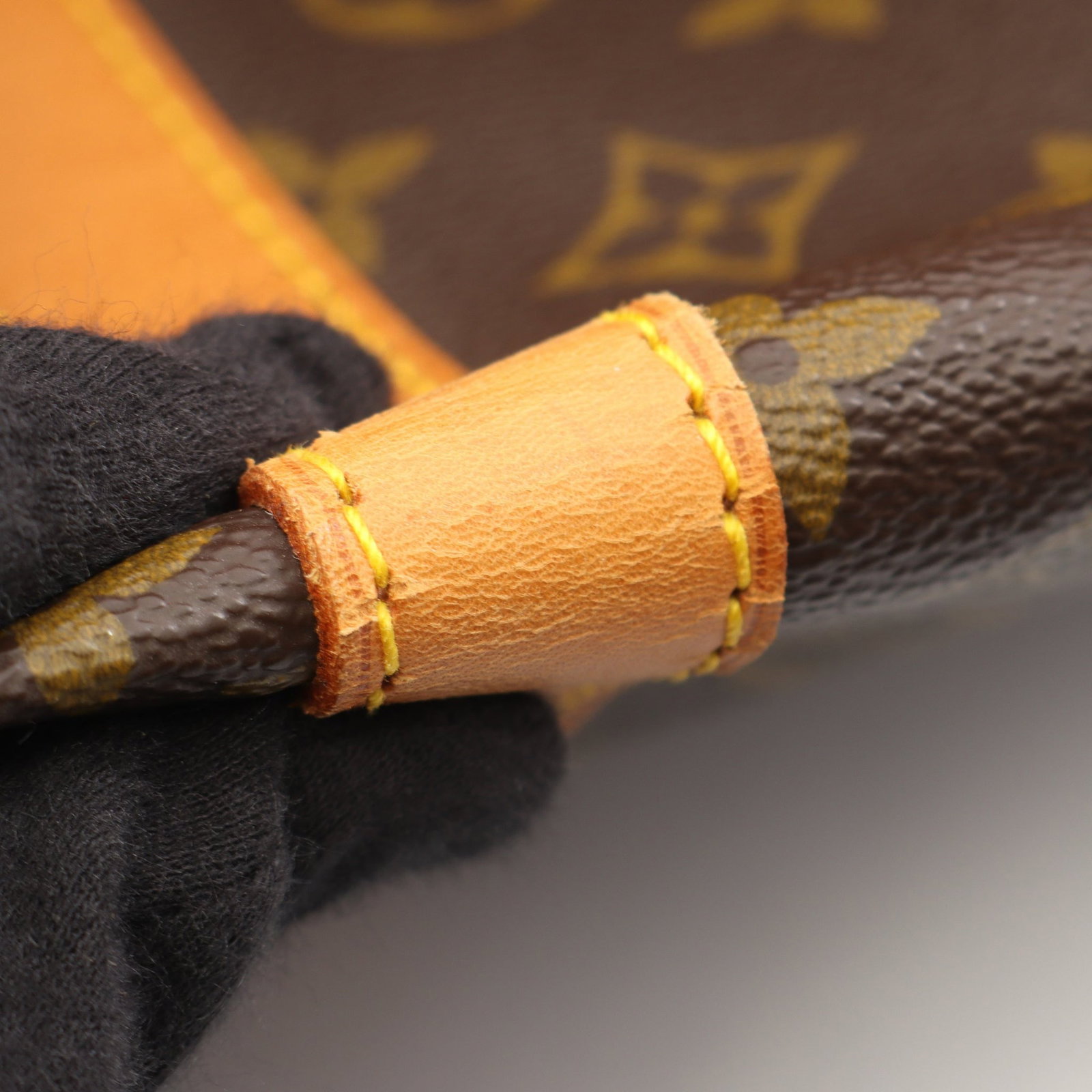 Louis Vuitton Keepall 60 Monogram - 8