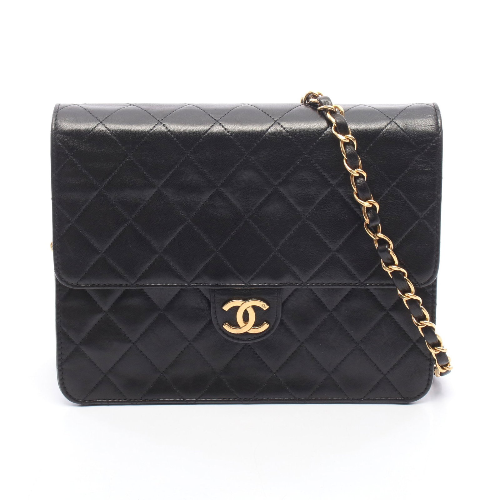 Chanel Single Flap Chain Bag: Black lambskin matelasse single flap chain shoulder bag with gold hardware. Includes guarantee card, serial seal and boutique seal. Size 17.5 x 22/22 x 6 cm, strap 89 cm, double drop 42 cm.
