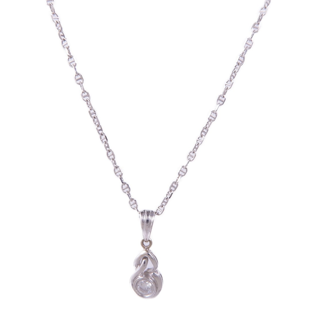 Diamond Necklace 18K White Gold: Clear diamond necklace in 18K white gold; diamond 0.11ct; neck 39cm; motif 5 x 9mm; 3.2g.