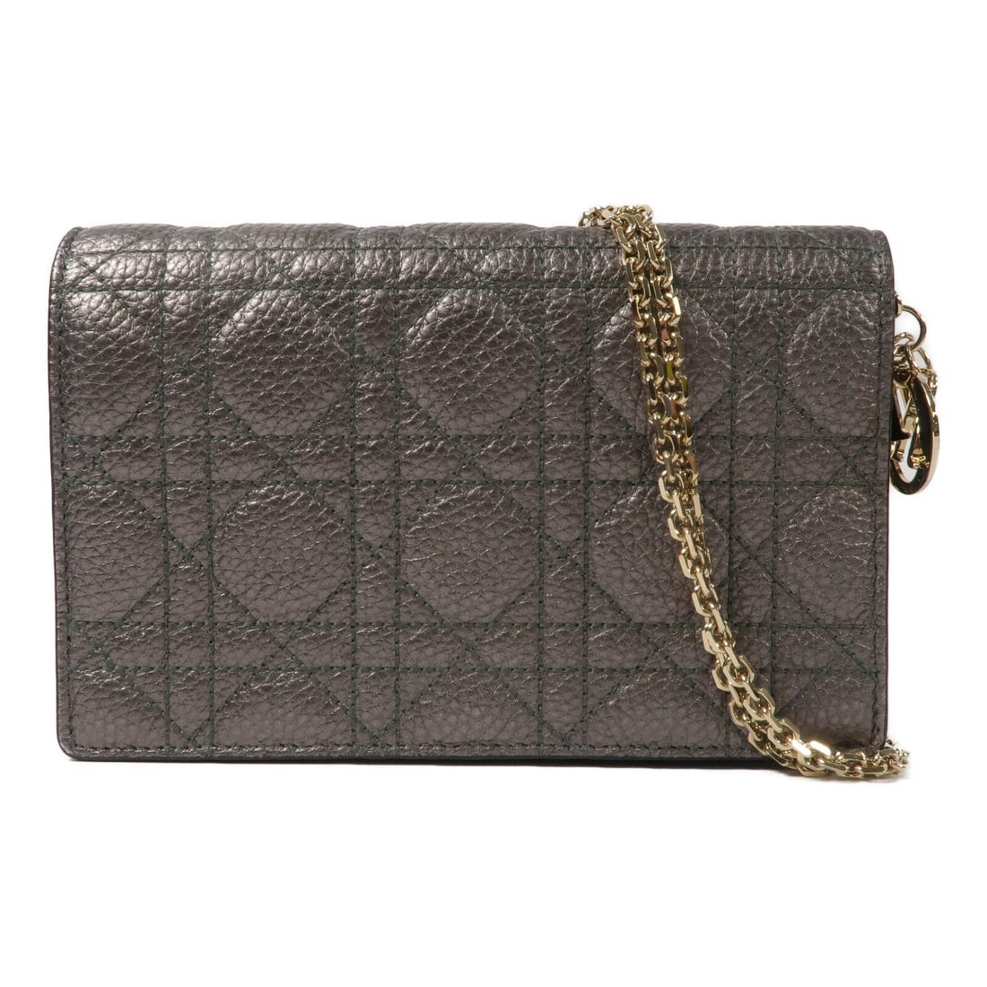 Dior Wallet On Chain Grey: Calfskin wallet on chain in gray metallic grey with GHW. Size 19 x 12 x 3 cm; shoulder 120 cm. No accessories.