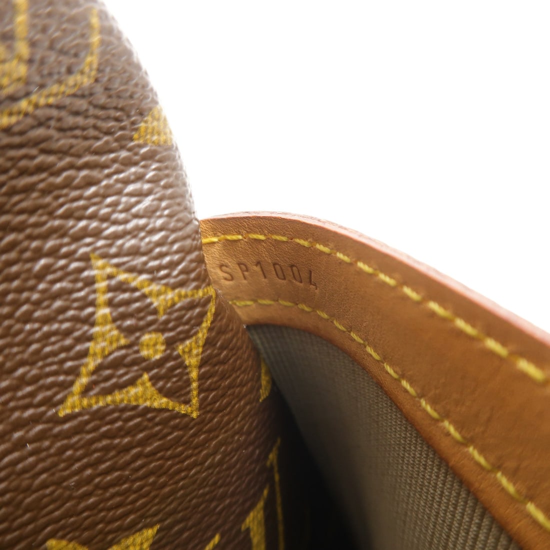 LV Reporter PM Monogram Bag - 8