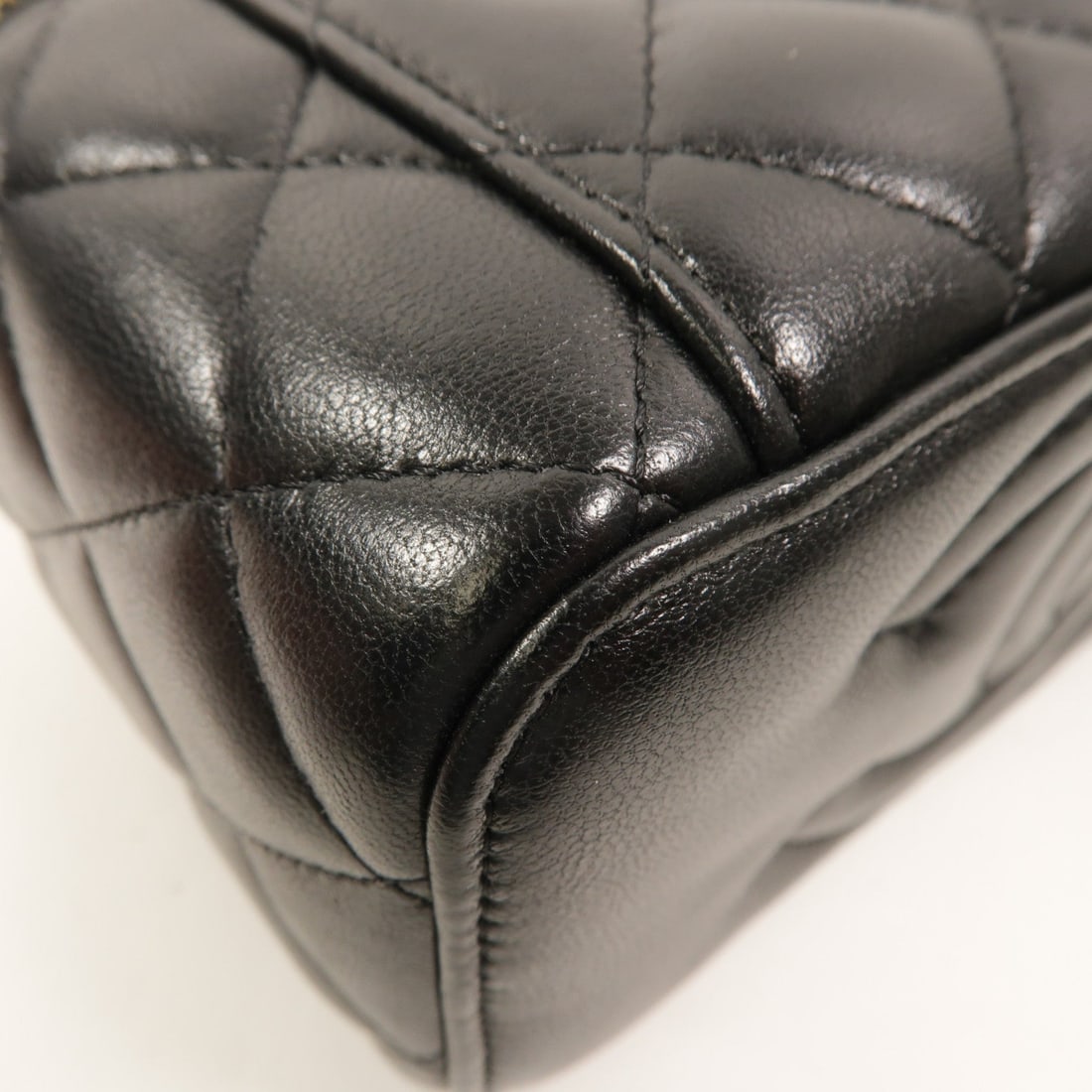 Chanel Vanity Case Chain Lambskin - 16