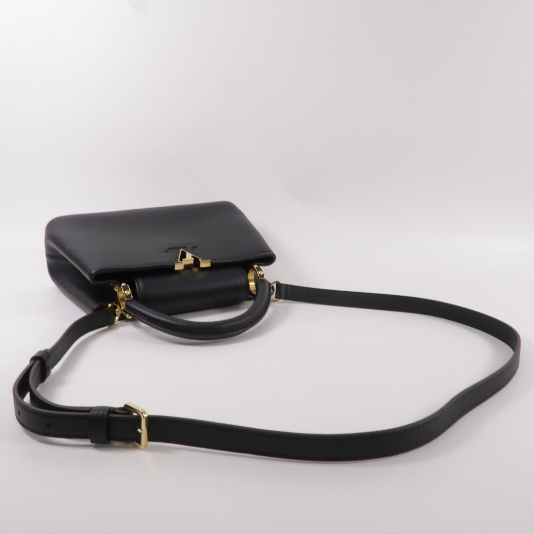 Louis Vuitton Capucines BB Black - 9