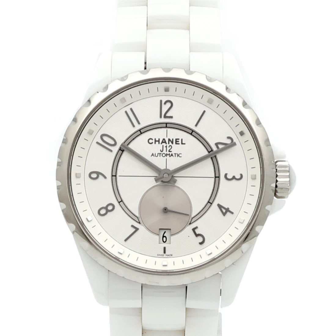 Chanel J12 Auto SS Ceramic White 37mm: Chanel CC J12 automatic watch in stainless steel and ceramic with white color. Includes storage box and guarantee. Case diameter 37mm, max arm circumference 17cm, band width 17-19mm.