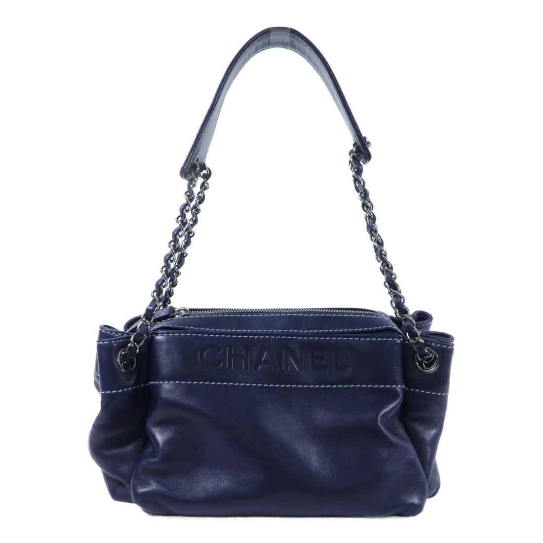 Chanel Chain Shoulder Bag Blue: Blue lambskin leather chain shoulder bag with silver hardware. Includes hologram sticker and guarantee. Size 26 x 14 x 18 cm, shoulder 56 cm.