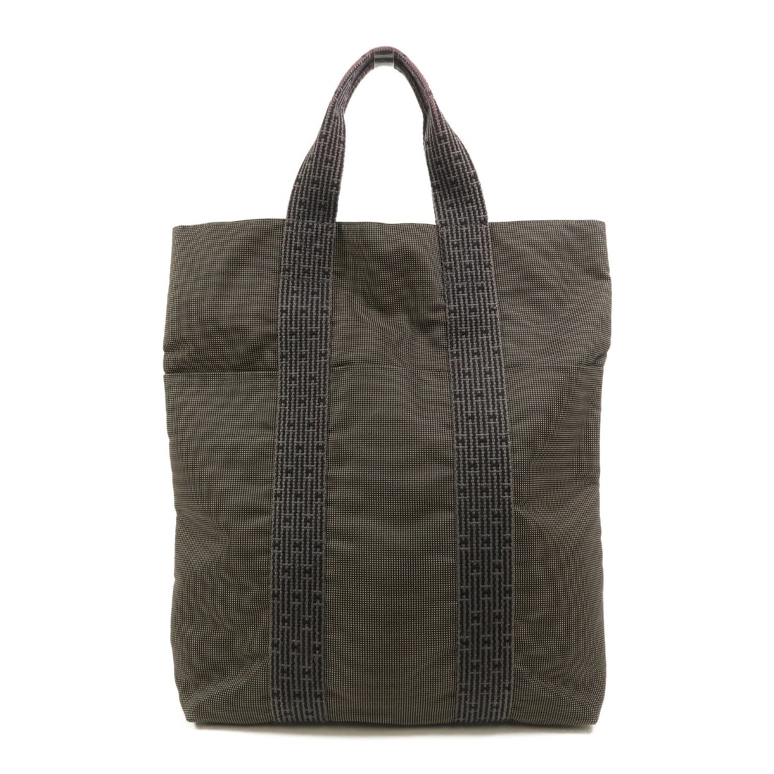 Hermes Herline Cabas Gray Tote: Gray canvas Herline Cabas tote bag. No accessories. Size 30 x 41 x 7 cm, handle 31 cm.