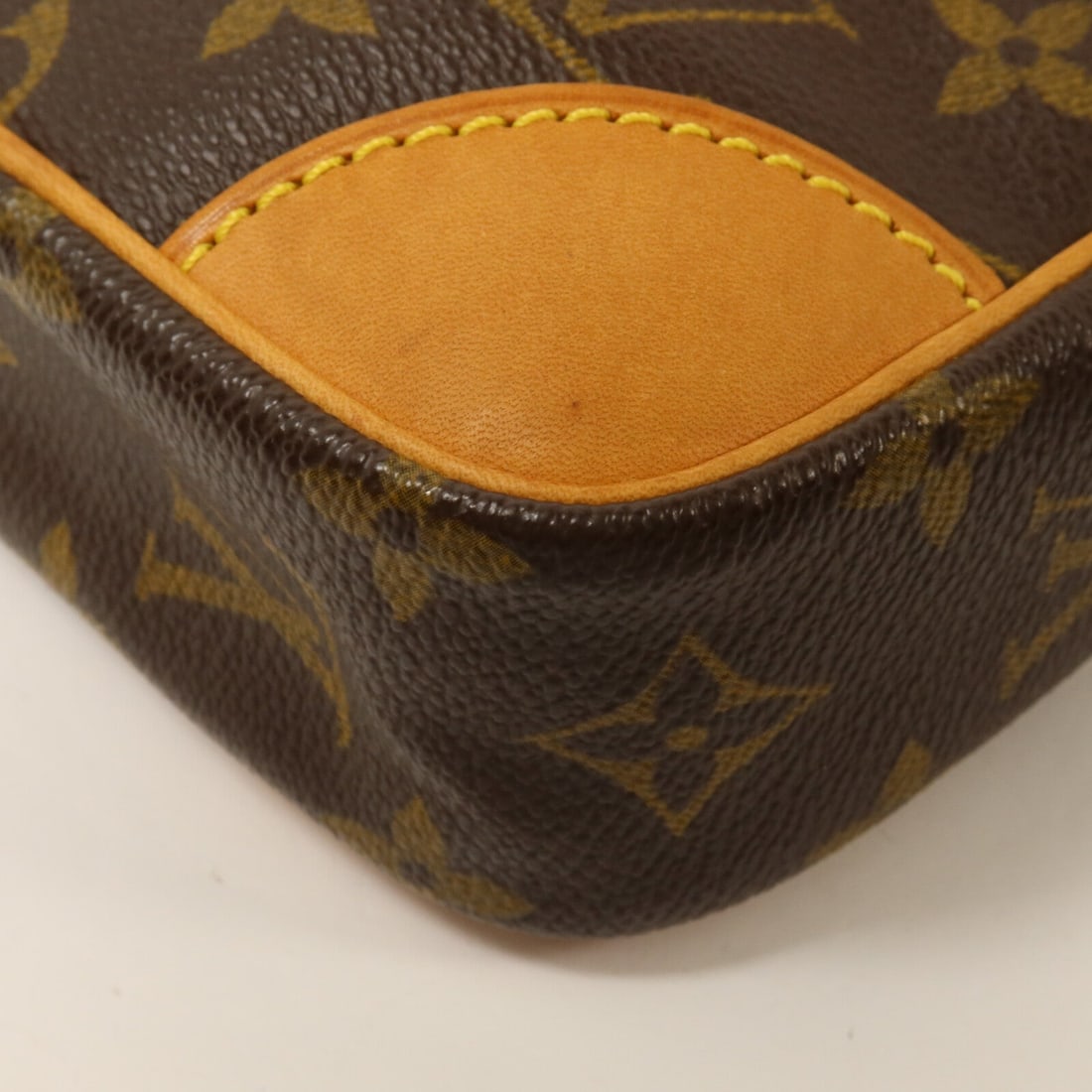 Louis Vuitton Danube Monogram - 12