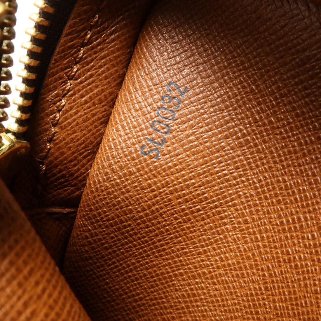 Louis Vuitton Danube Monogram - 7