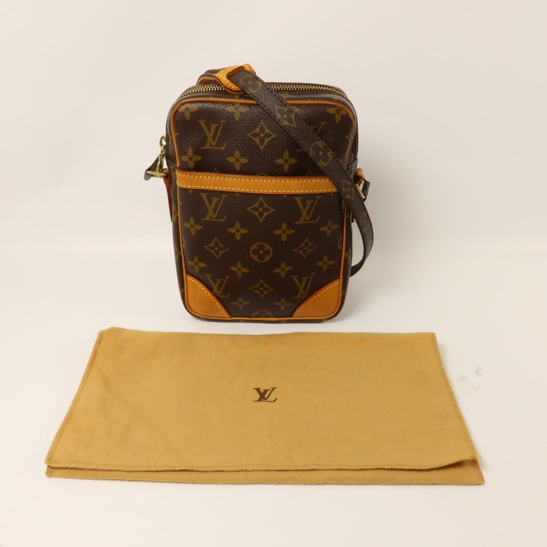 Louis Vuitton Danube Monogram - 9