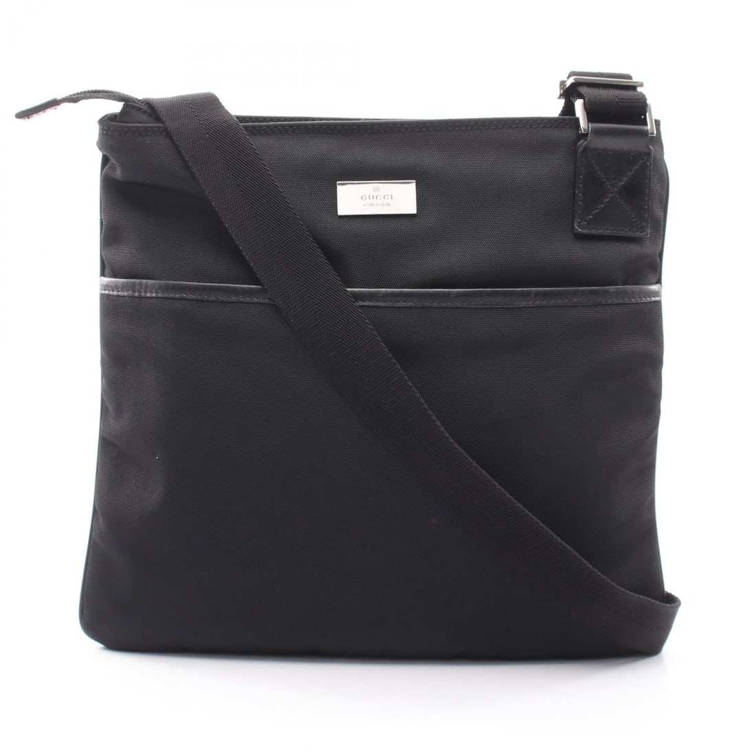 Gucci Shoulder Bag Black Leather Nylon: Black shoulder bag in leather and nylon canvas. Size: W29 x H27.5 x D2 cm. Shoulder 63-118 cm.