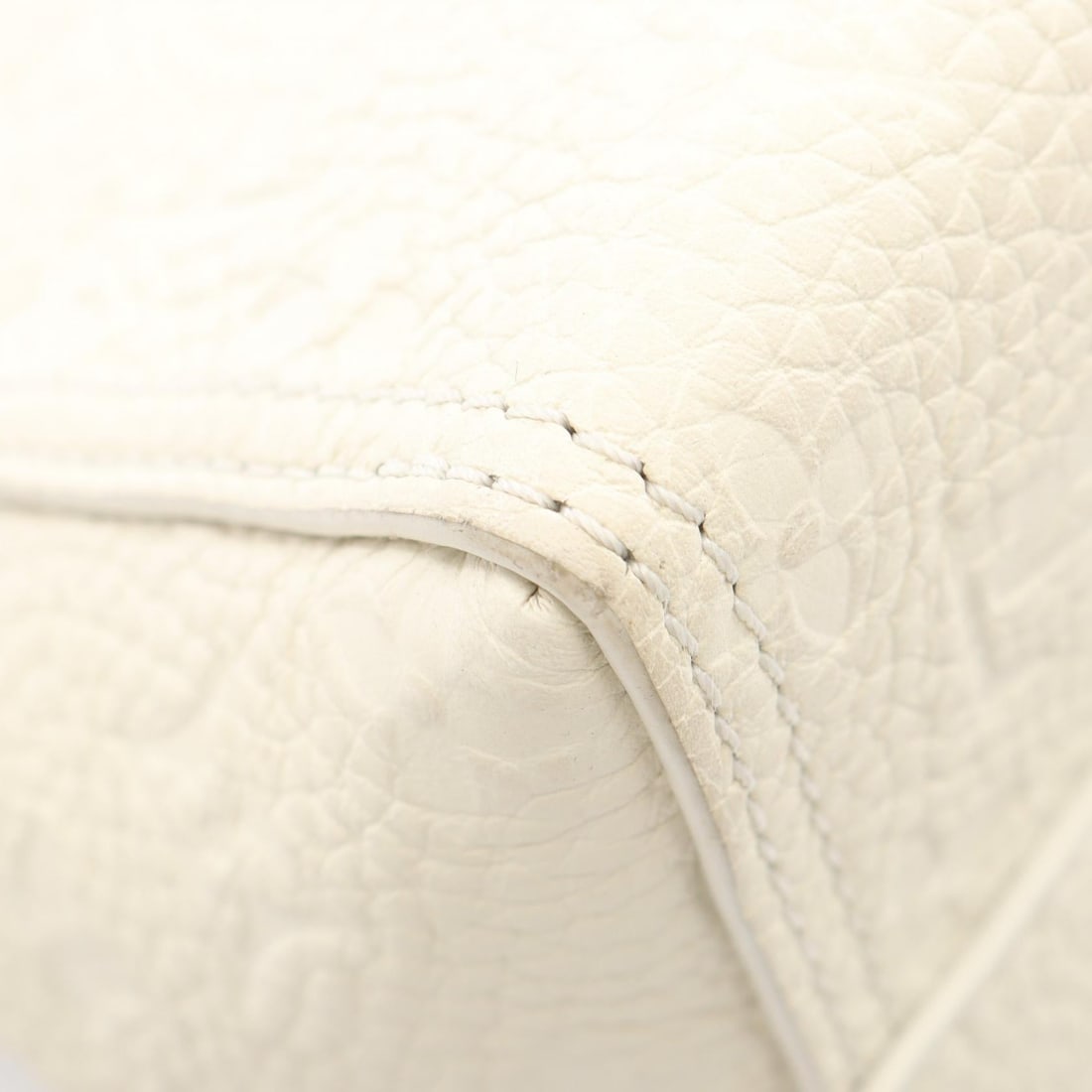 Louis Vuitton Triangle Messenger White - 7