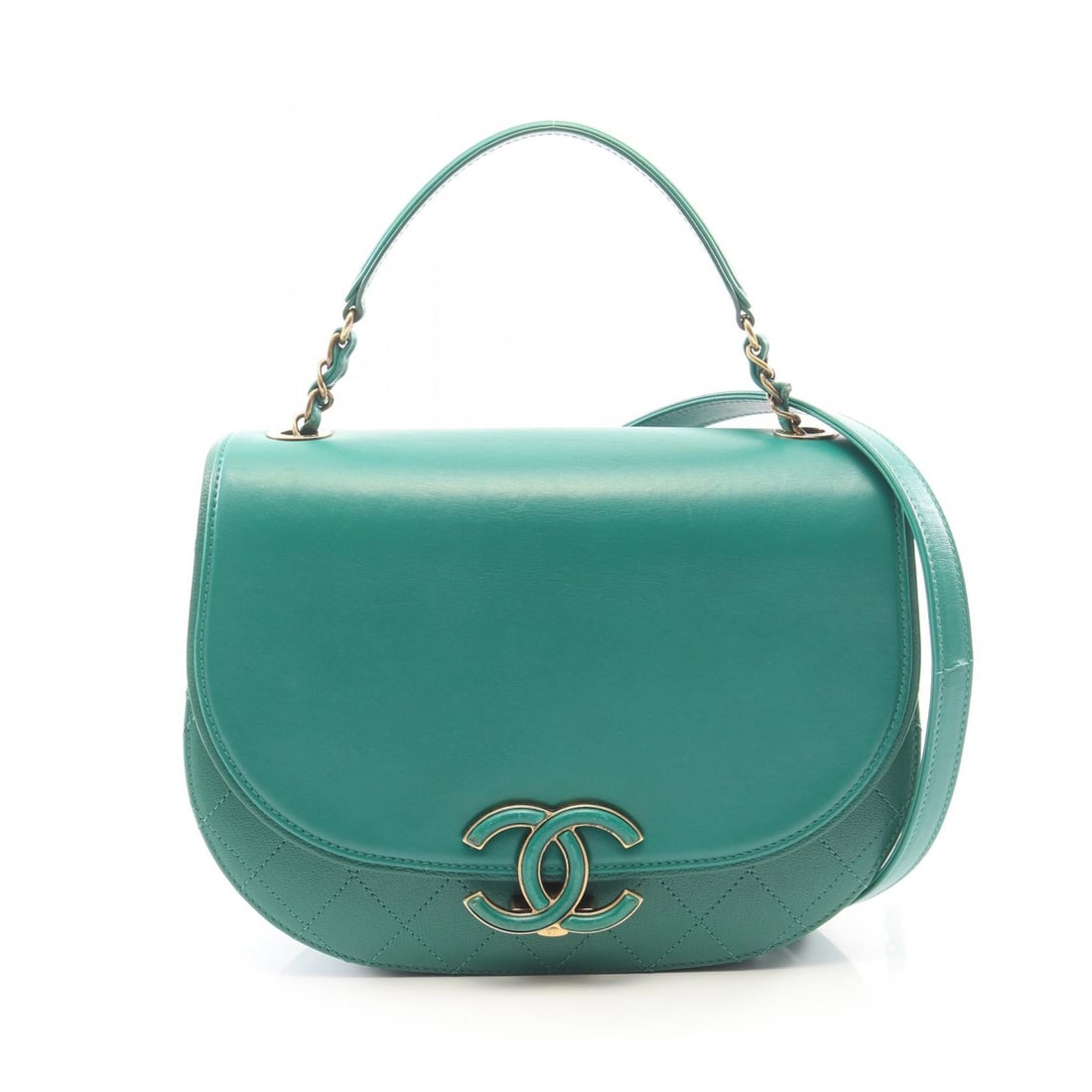 Chanel Matelasse 2 Way Green: Green Matelasse 2 way bag in leather. Size: W22 x H19 x D6 cm. Handle 30 cm. Shoulder 126 cm.
