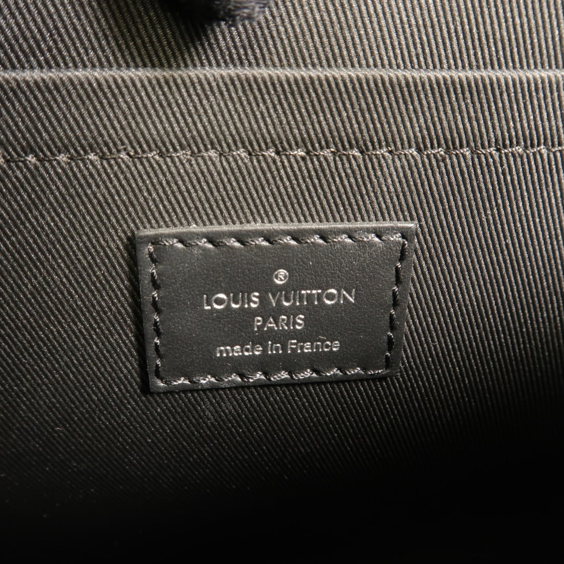 Louis Vuitton Trunk Messenger Black - 8