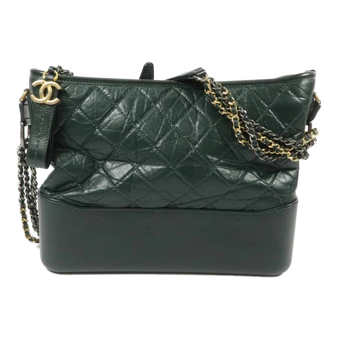 Chanel Gabrielle Large Green Chain Bag: Green Gabrielle Large chain shoulder bag with CC in Calfskin (cowhide). Includes hologram sticker and guarantee. 31 x 26 x 9 cm; shoulder 90-142 cm. Model A93824.