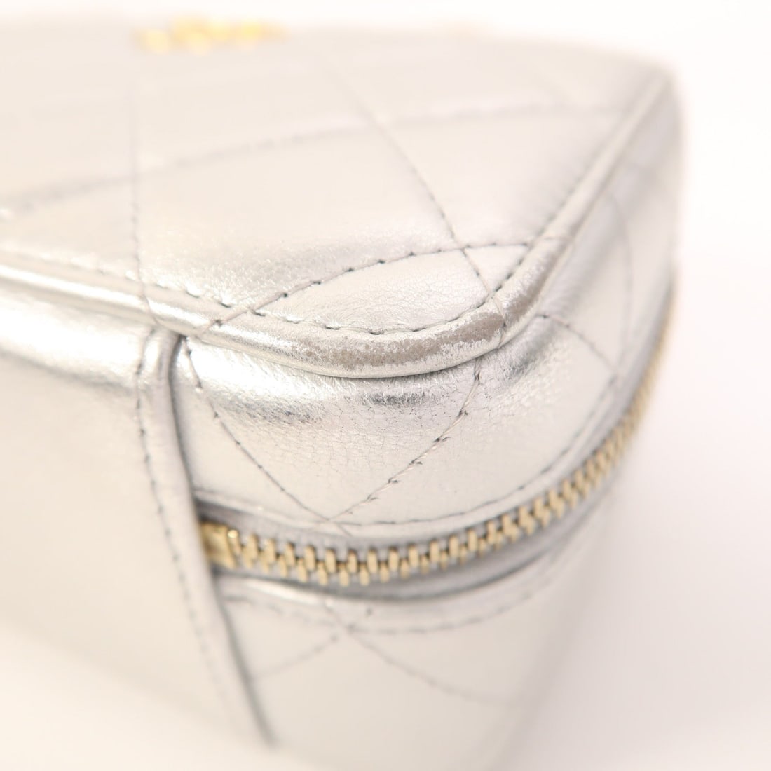 Chanel CC SHW Vanity Case Silver - 11