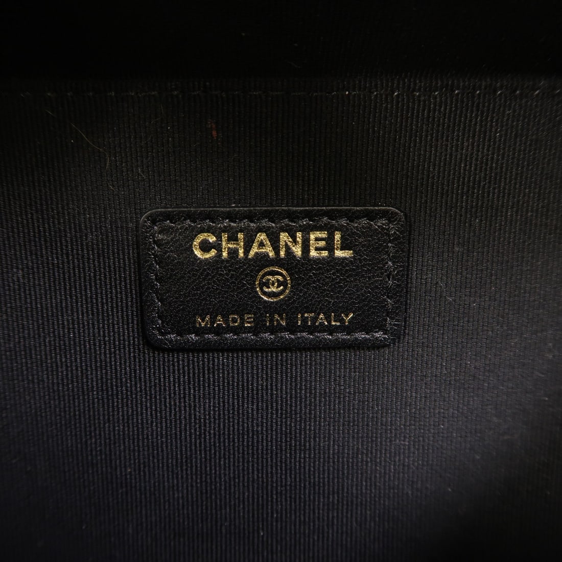 Chanel CC SHW Vanity Case Silver - 6