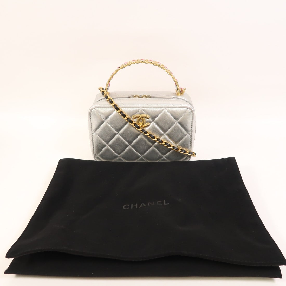 Chanel CC SHW Vanity Case Silver - 9