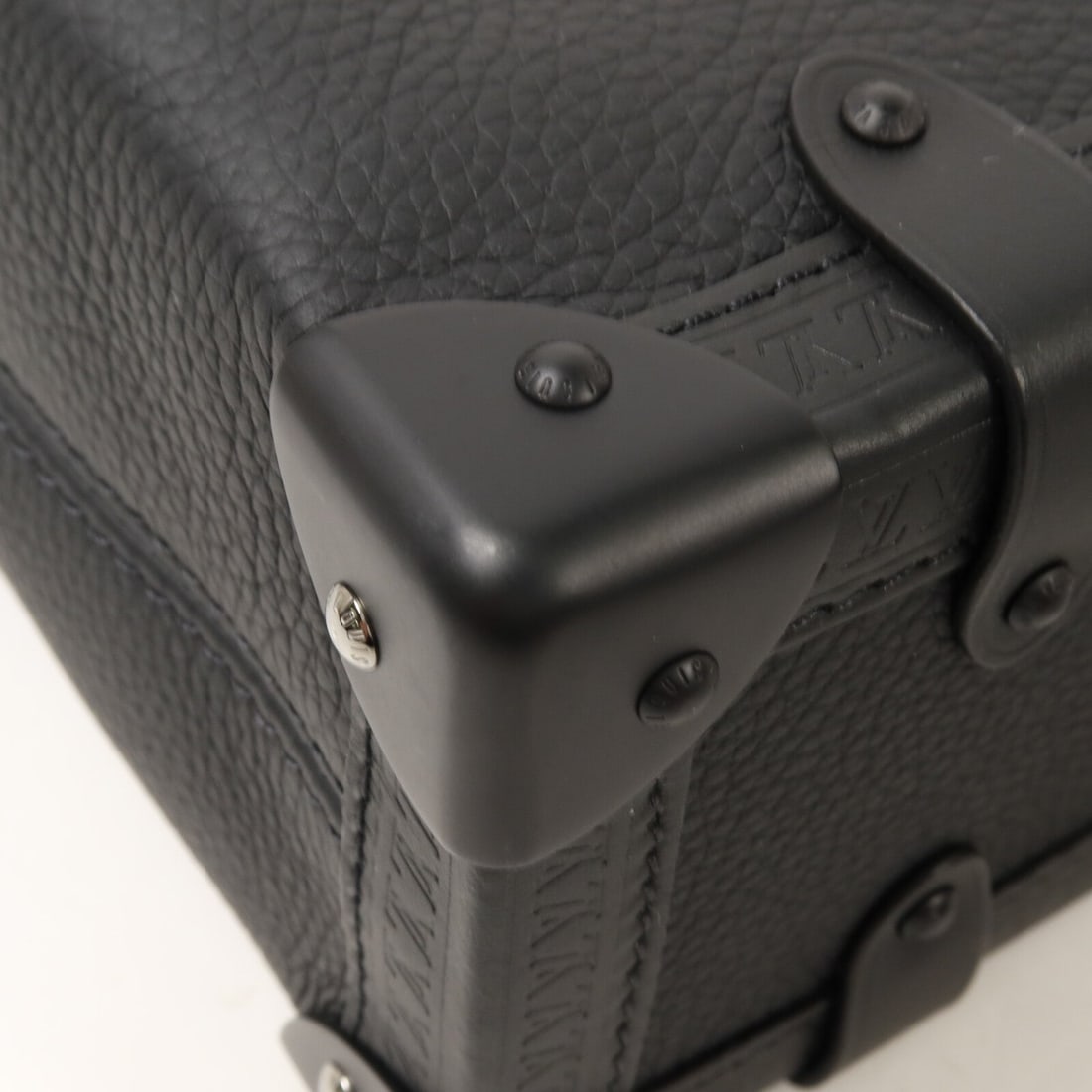 Louis Vuitton Side Trunk MM Black - 11