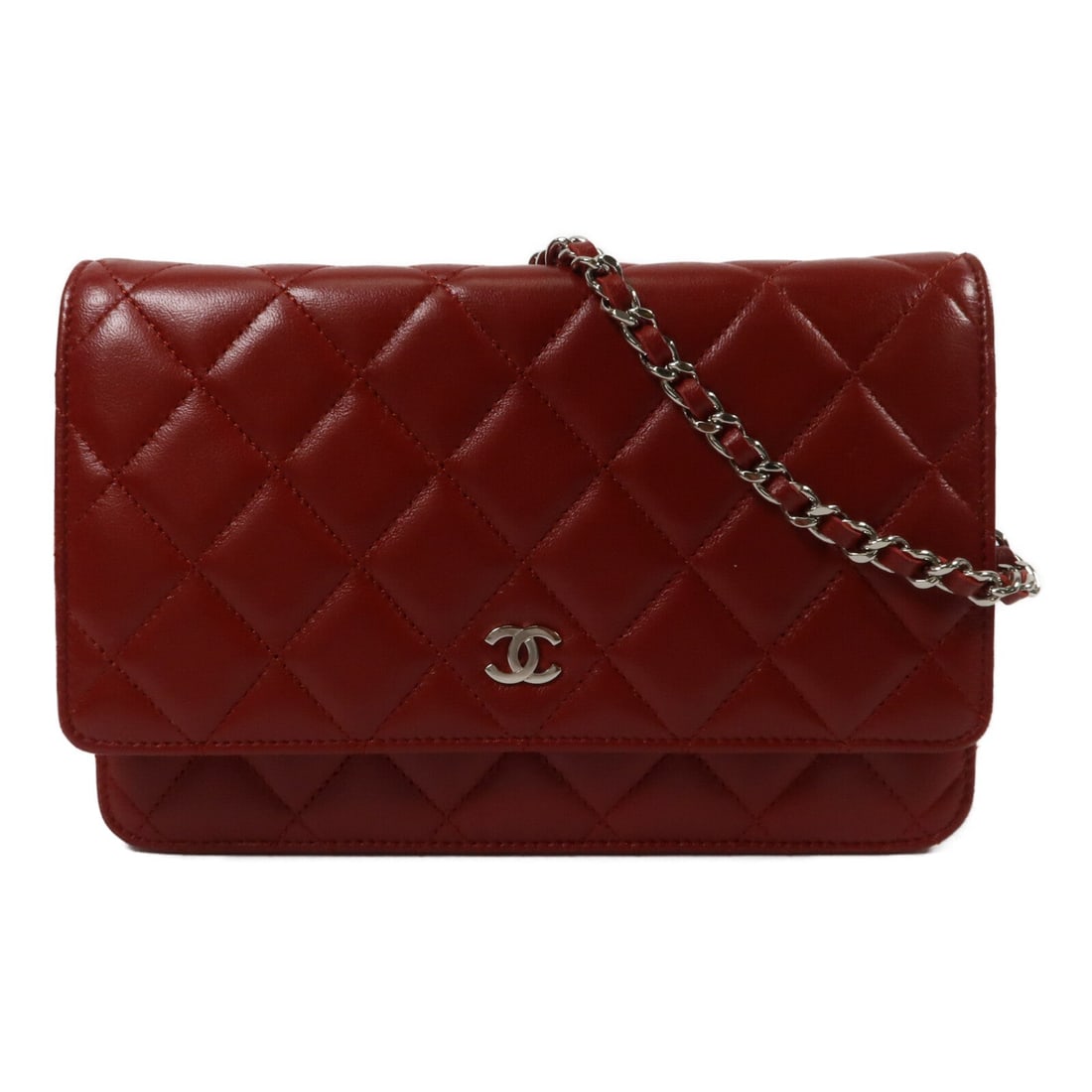 Chanel WOC SHW Red Lambskin Bag: Red Wallet On Chain shoulder bag with CC SHW in Lambskin (sheep leather). Includes hologram sticker. 19 x 10 x 2 cm; shoulder up to 123 cm. Model A33814.