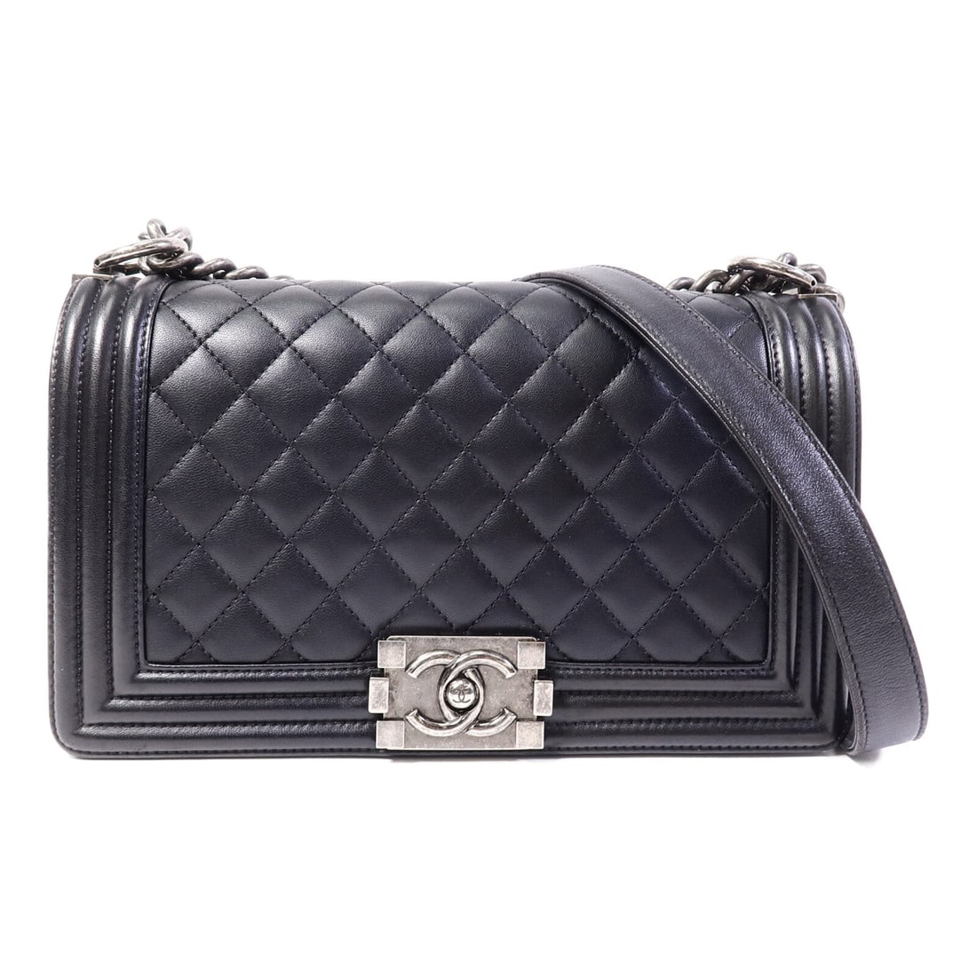 Chanel CC Boy 25 Black Lambskin: CC Boy 25 chain shoulder handbag in black lambskin. Size: W25 x H14.5 x D8 cm. Shoulder 66-108 cm. Includes storage box, storage bags, and hologram sticker.