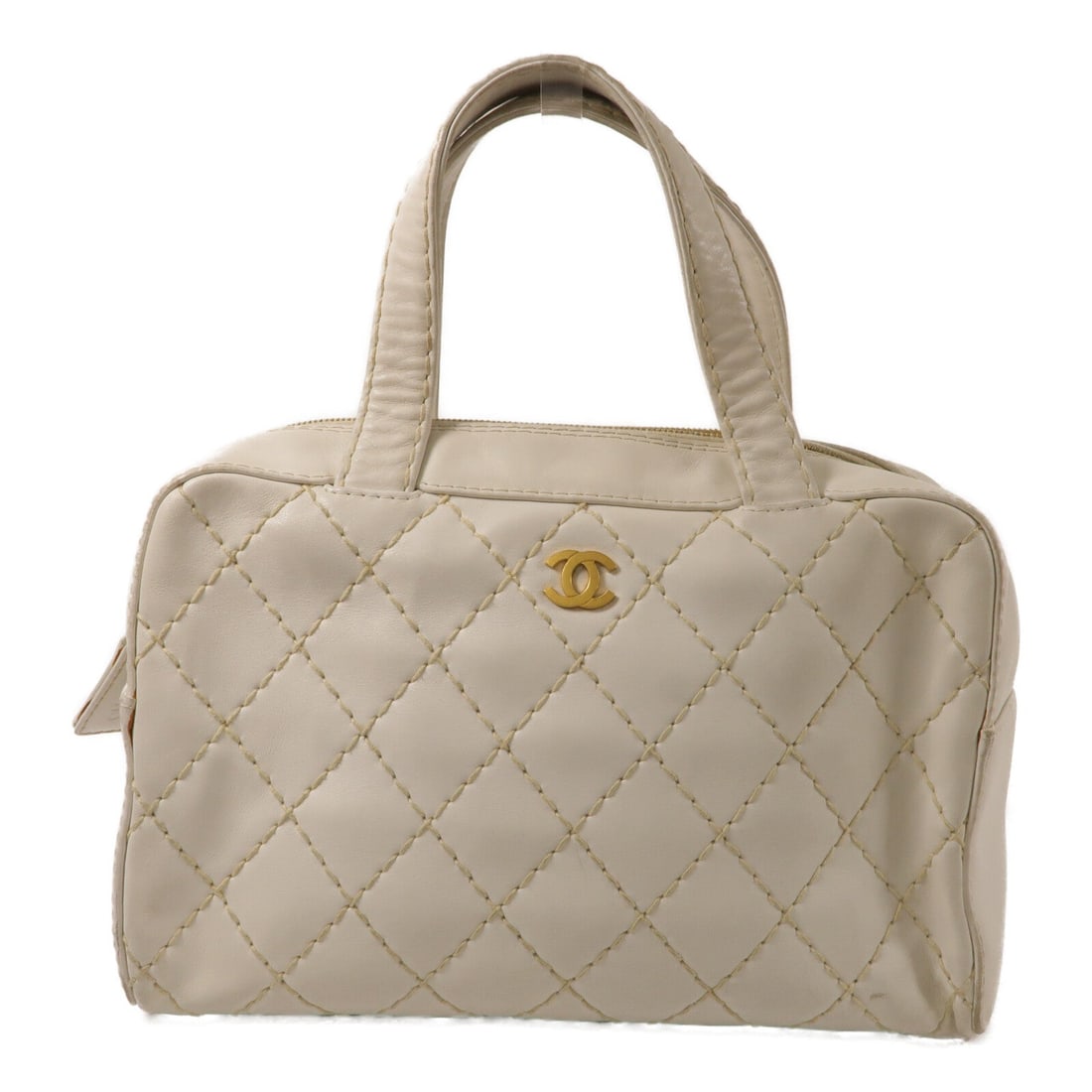 Chanel CC GHW Hand Bag White: CC GHW hand bag in white calfskin (cowhide). Size: W33 x H20 x D13 cm. Handle 38 cm. Includes hologram sticker.