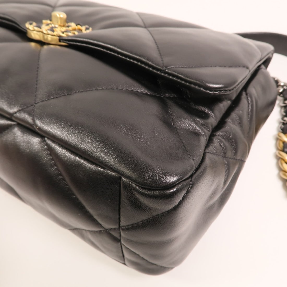 Chanel CC C19 Medium Black Lambskin - 10