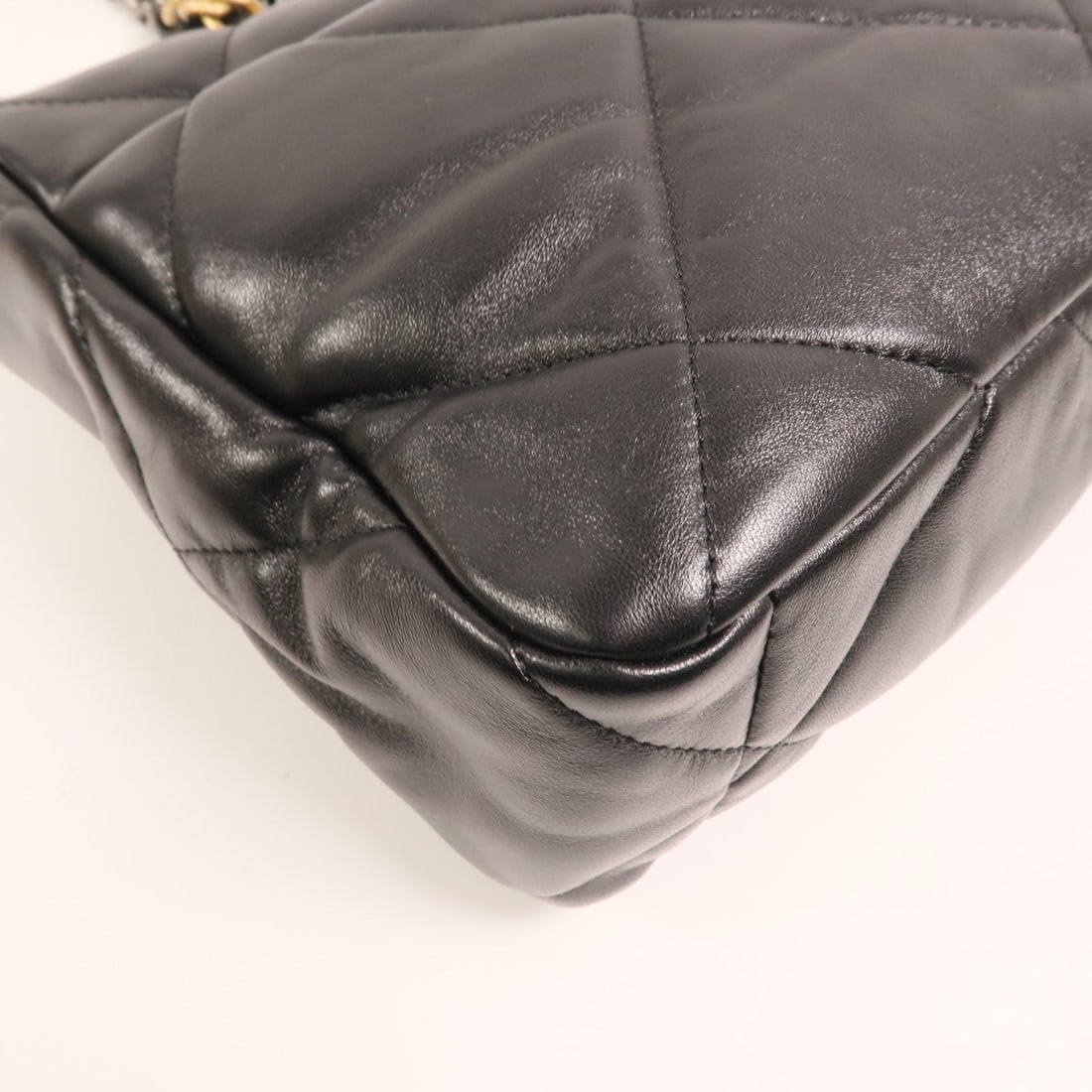Chanel CC C19 Medium Black Lambskin - 13