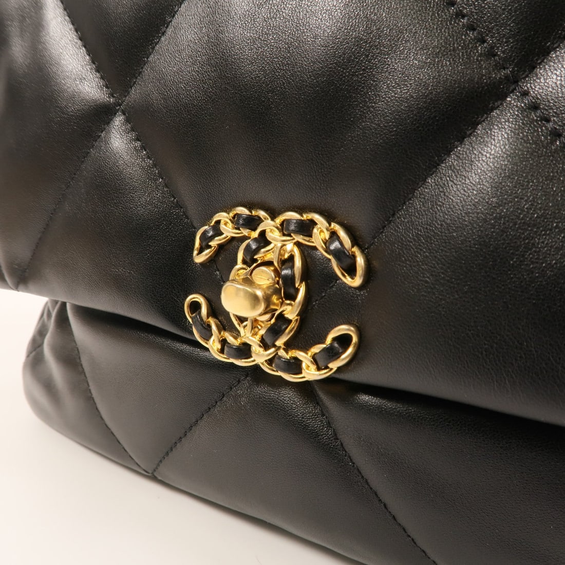 Chanel CC C19 Medium Black Lambskin - 14