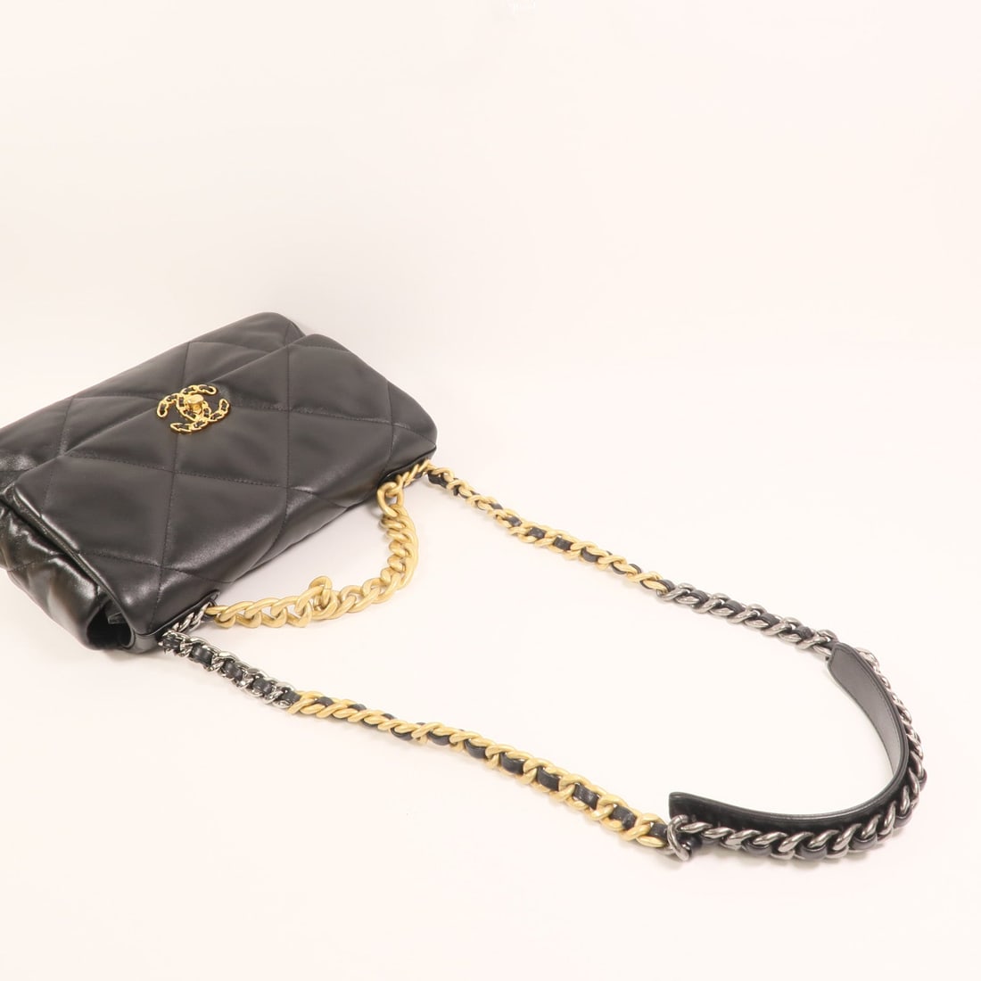 Chanel CC C19 Medium Black Lambskin - 8