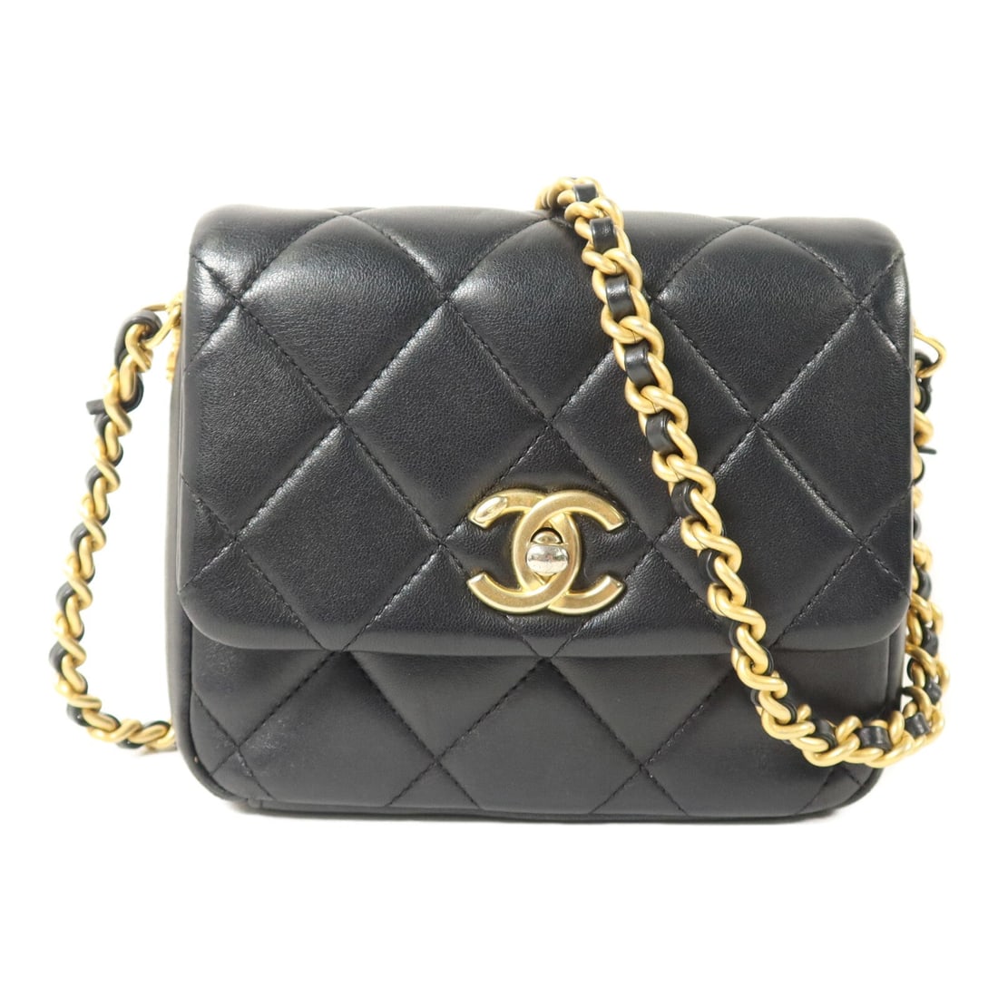 Chanel CC GHW Chain Shoulder Black: CC GHW chain shoulder bag in black lambskin. Size: W16 x H13 x D6 cm. Shoulder 118 cm.