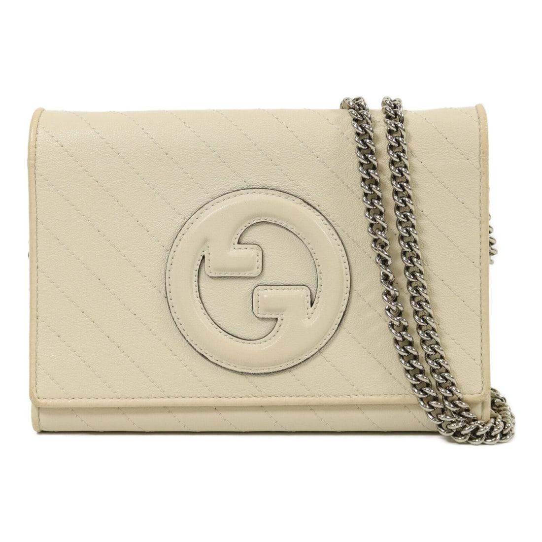 Gucci GG SHW Blondie WOC White: GG SHW Blondie wallet on chain shoulder bag in white calfskin. Size: W20 x H14.5 x D4.5 cm. Shoulder 127 cm. Includes storage bags.