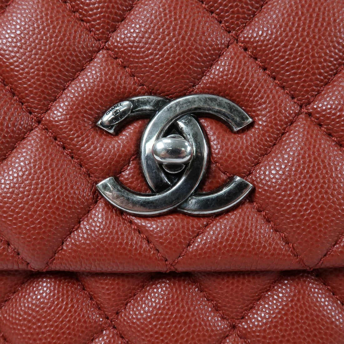 Chanel Coco Handle Medium Red - 9