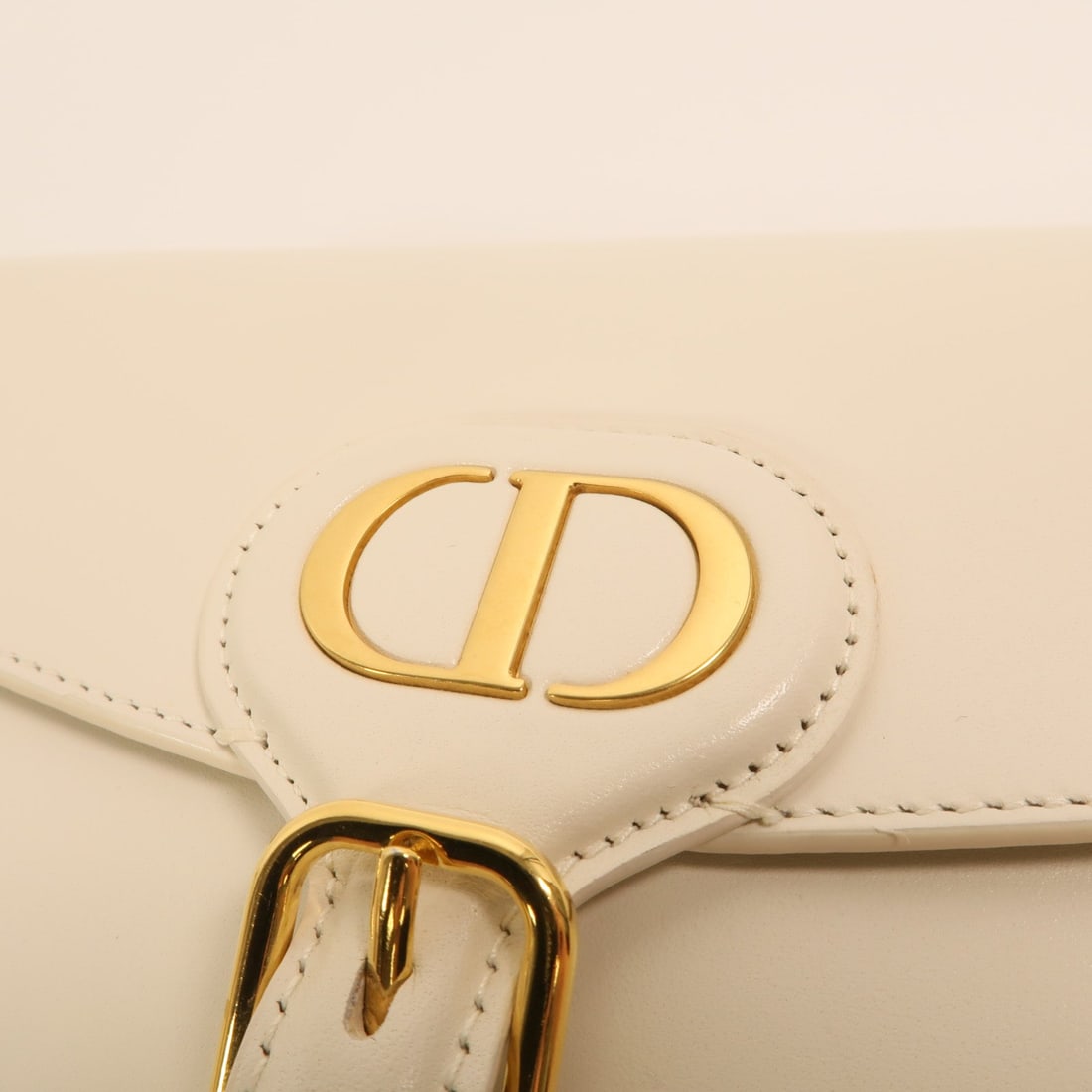 Dior CD GHW Bobby Medium White - 9