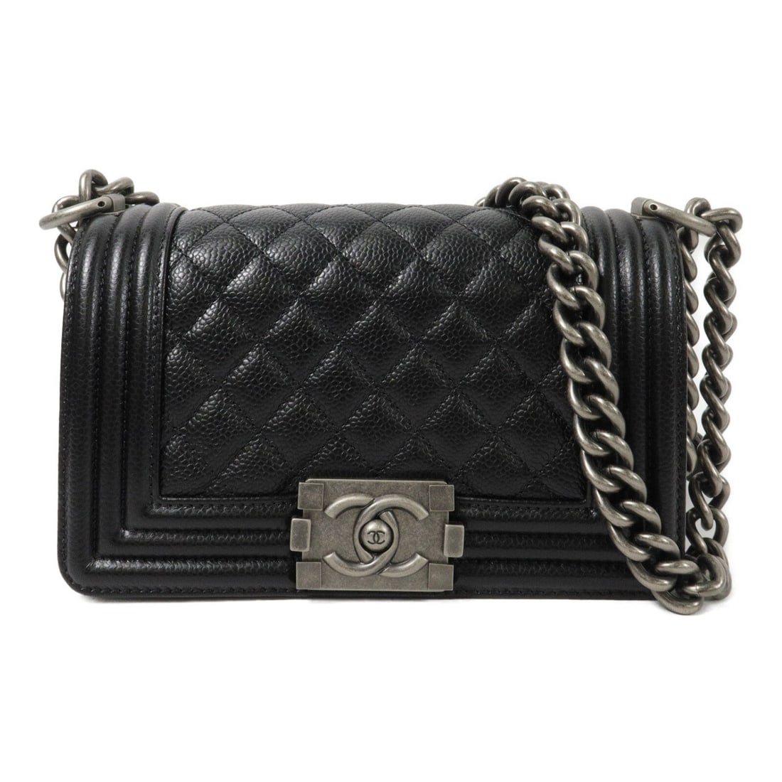 Chanel CC Boy 20 Black Calfskin: CC Boy 20 chain shoulder bag in black calfskin. Size: W20 x H12 x D5 cm. Shoulder 68-113 cm. Includes storage bags and hologram sticker.