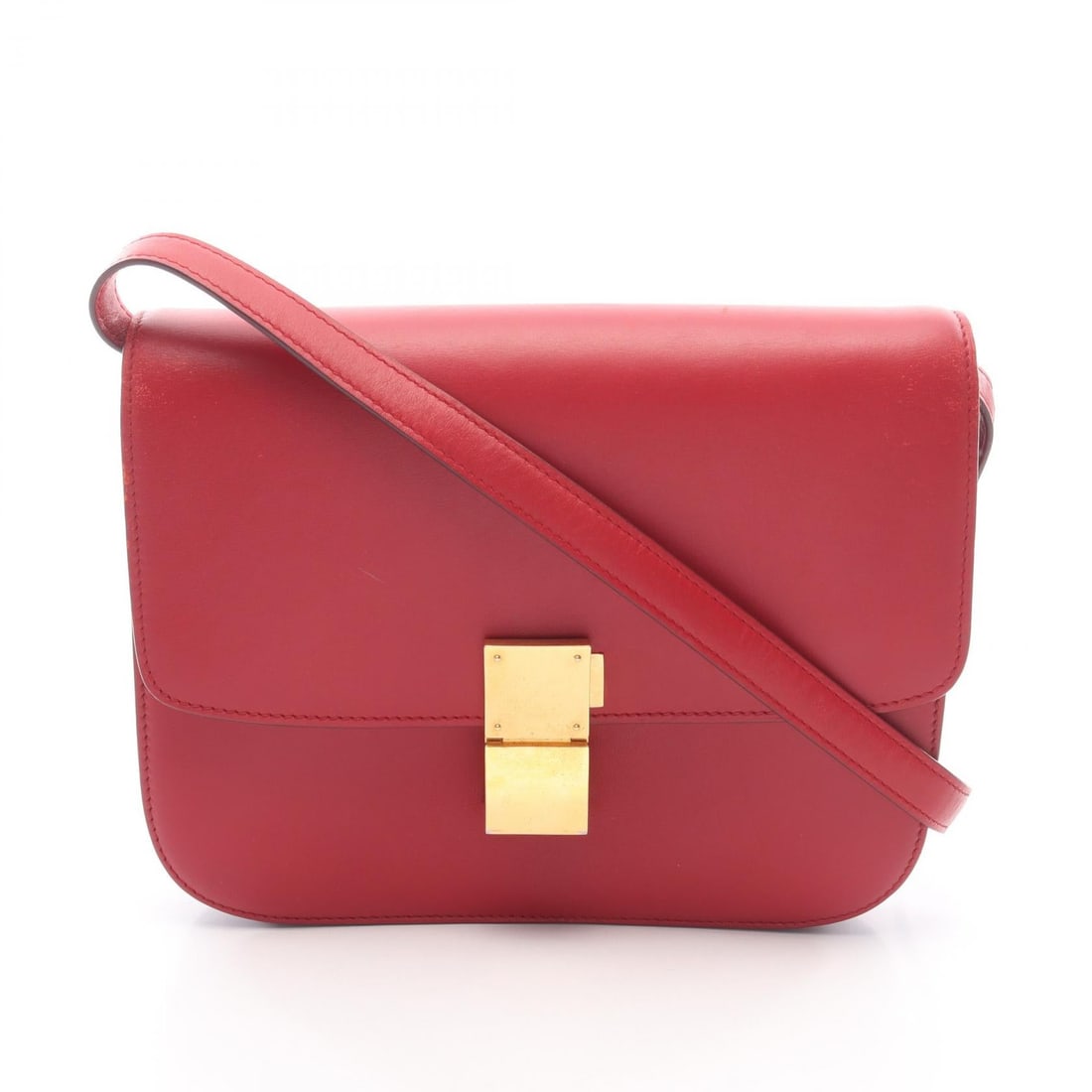 Celine Classic Box Medium Red GHW: Red Classic Box Medium shoulder crossbody bag in leather with GHW. No accessories. 23.5 x 18.5 x 6 cm. Strap drop 45 cm. Shoulder 55-96 cm.