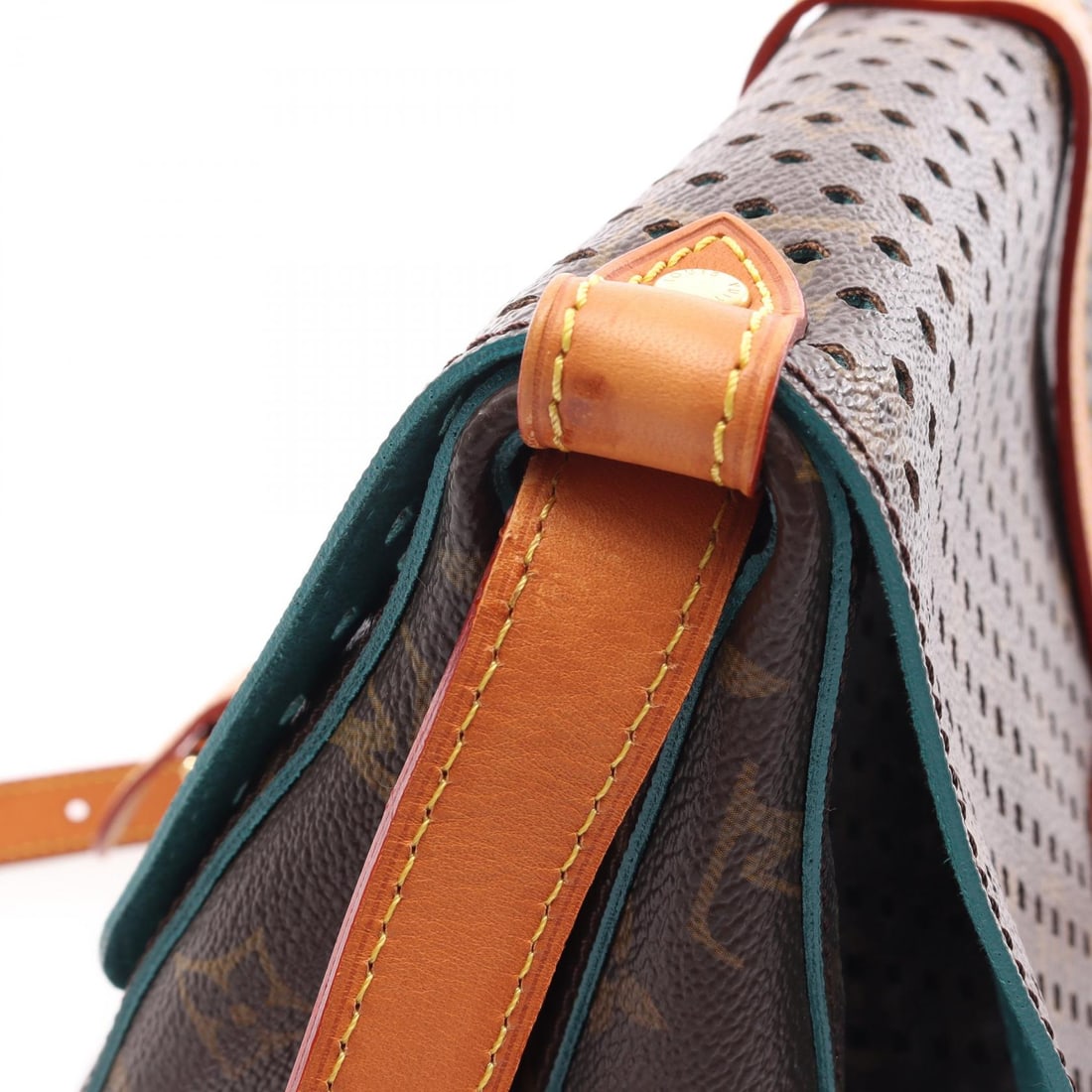 LV Saumur 30 Monogram Perfo - 7