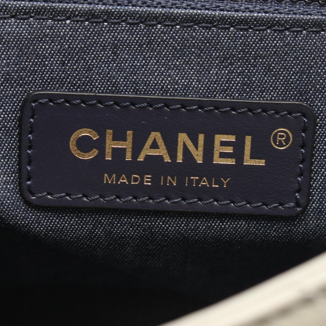 Chanel Large Flap Gray - 4