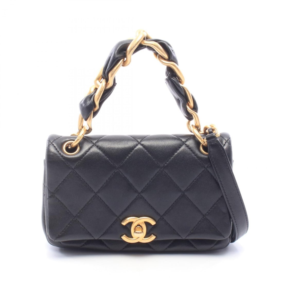 Chanel Matelasse 2Way Black: Black Matelasse 2WAY bag in leather. No accessories. 21.5 x 13 x 6 cm. Handle 30 cm. Shoulder 115 cm.