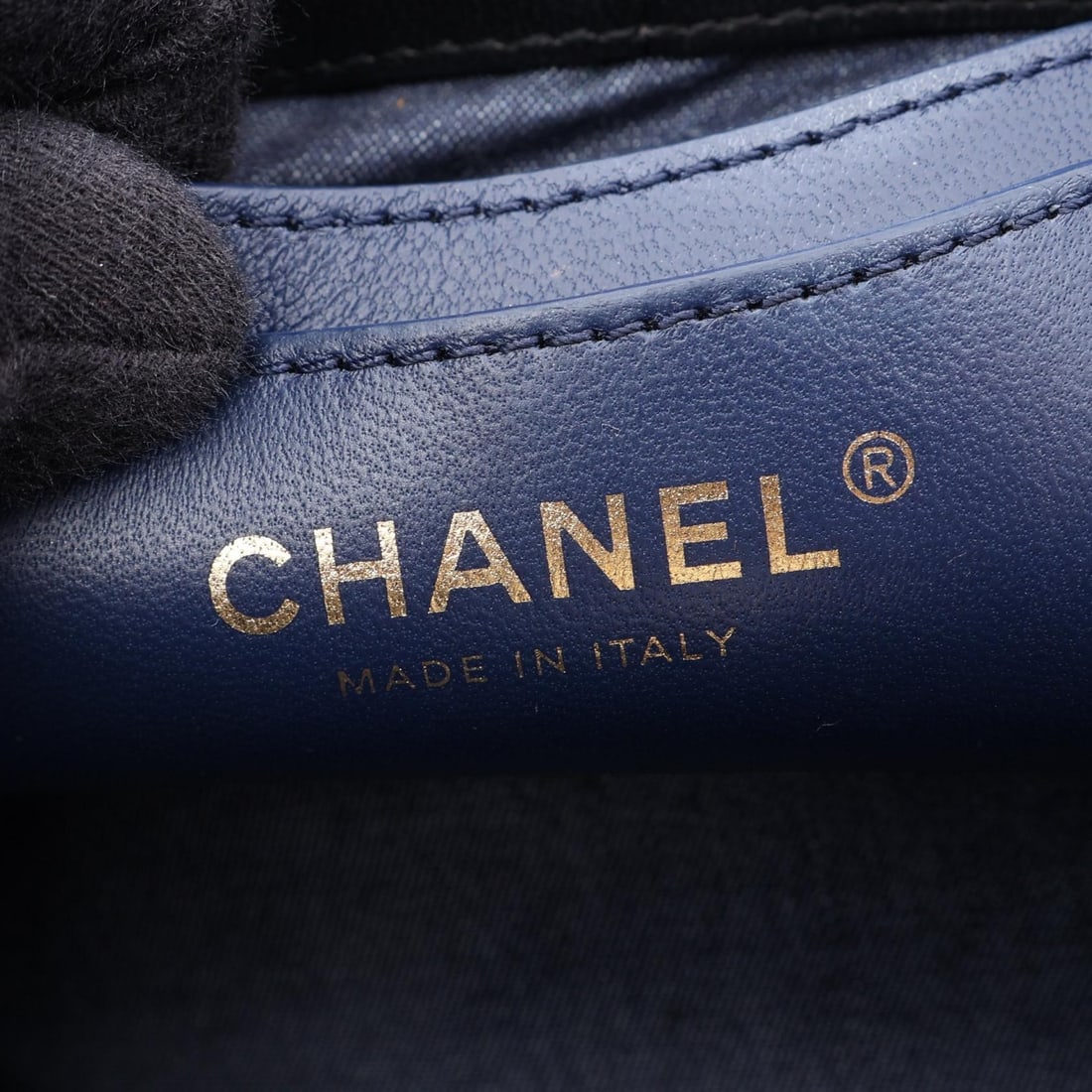 Chanel Vanity Crossbody Black - 4