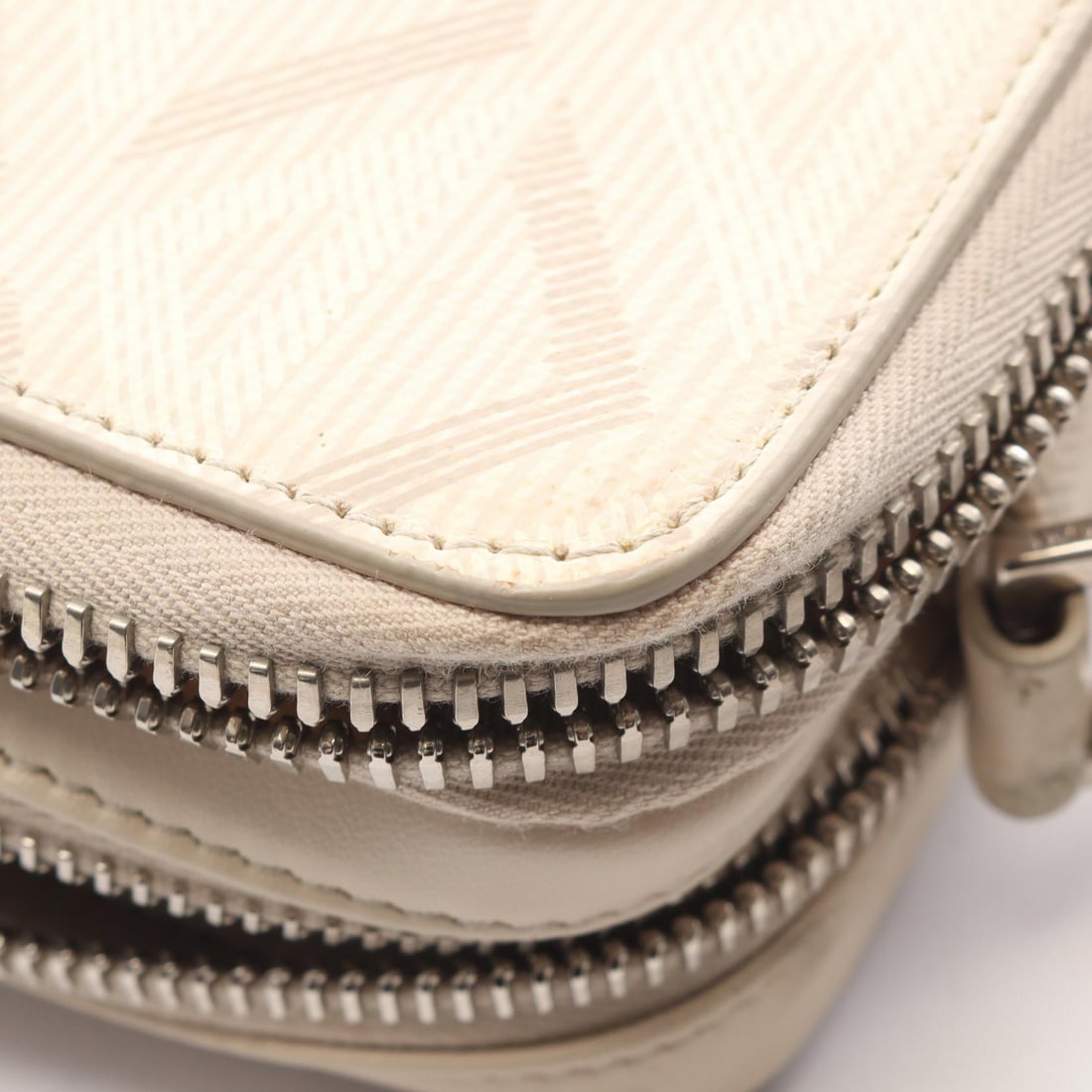 Dior CD Diamond Messenger Pouch - 9