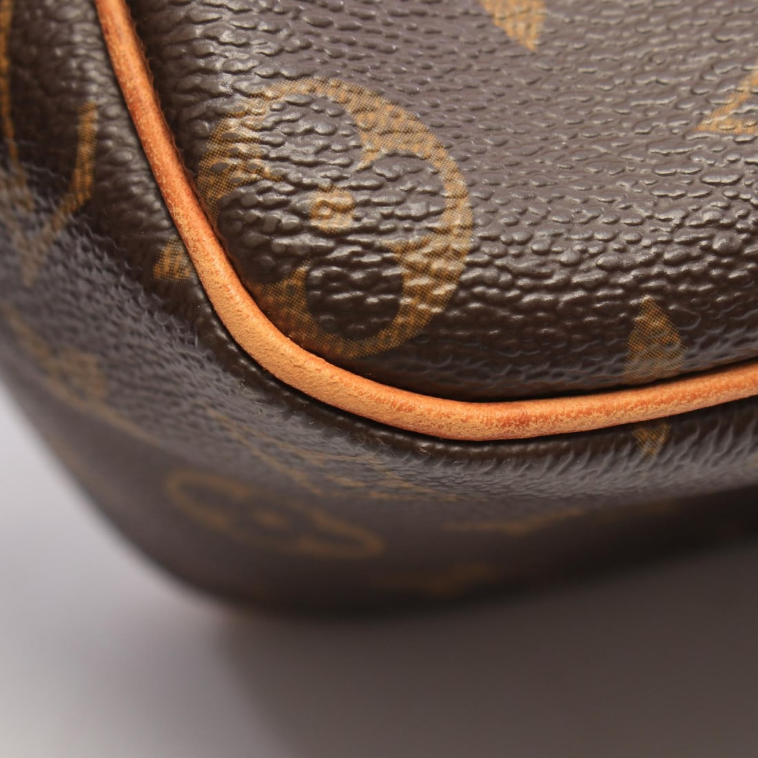 LV Cite MM Monogram Brown - 7