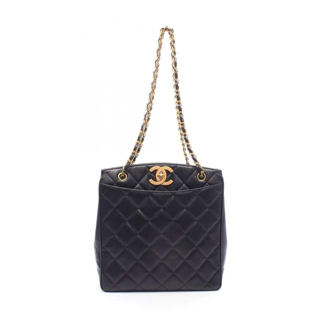 Chanel Matelasse Black: Black Matelasse bag in grained calfskin. No accessories. 28 x 30 x 8 cm. Strap drop 31 cm. Shoulder 75 cm.