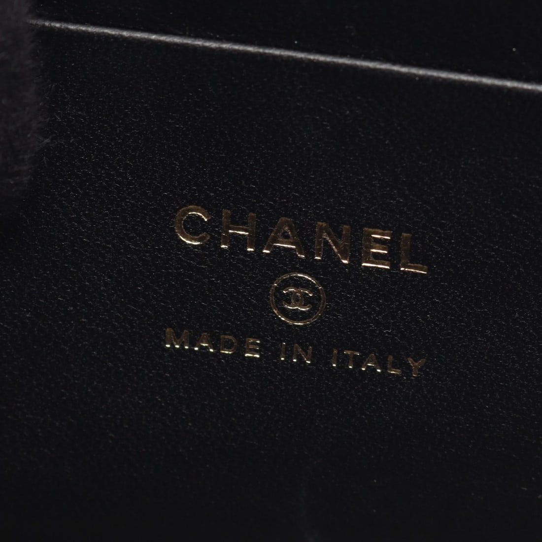 Chanel Matelasse Vanity Black - 4