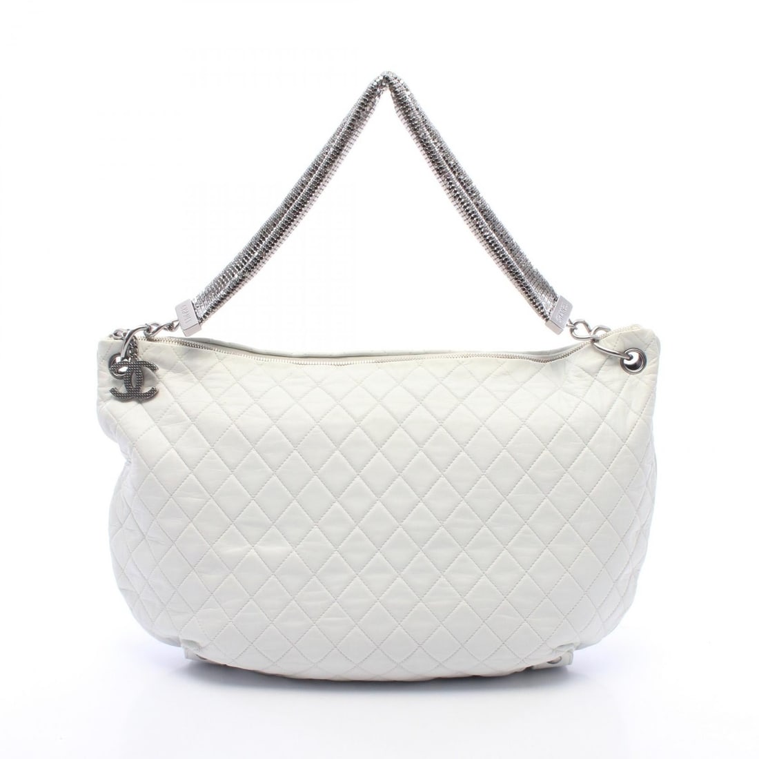Chanel Matelasse Lambskin Green: Green Matelasse bag in lambskin. No accessories. 47 x 29 x 11 cm. Strap drop 20 cm. Shoulder 55 cm.