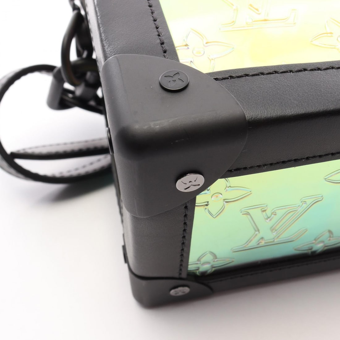LV Soft Trunk Prism Black - 7